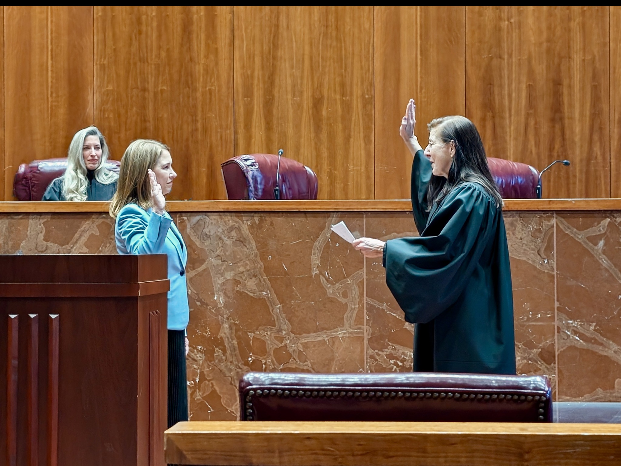 Featured image for “Chief Justice Byrne Welcomes New Justices Crump, Ellis to 3rd Court of Appeals”